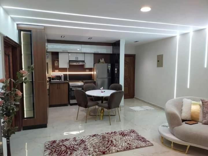 شقة Wonderful 2bedroom Front Of Stars Mall 3